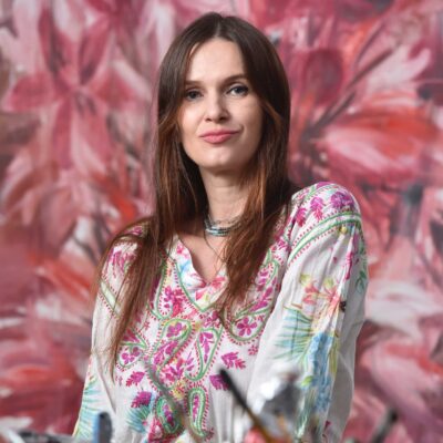 Olga Anaskina Artist Headshot