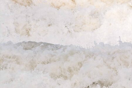 abstract ocean photography. Close-up image of splashing ocean by the photography Leonardo Ureña.